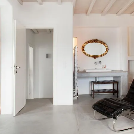Dreamlike Mykonos Villa Ornósz