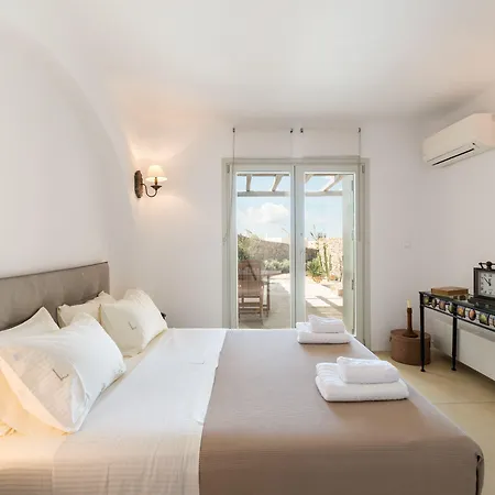 Dreamlike Mykonos Villa *